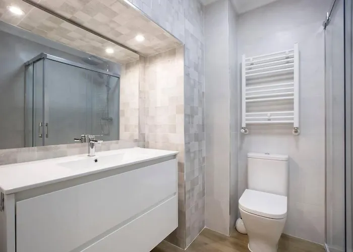 Alhondiga Flat By Next Stop Apartmán