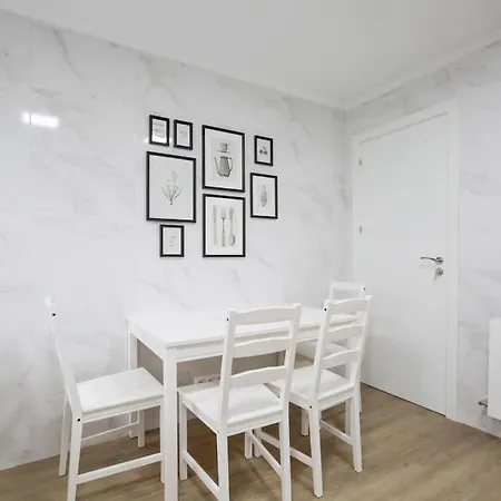 Апартаменты Alhondiga Flat By Next Stop Бильбао